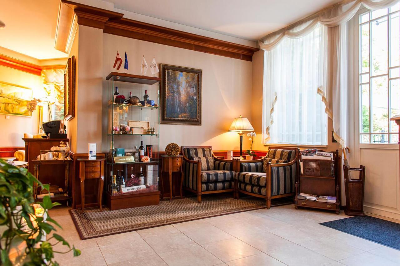Tb Palace Hotel & Spa Jūrkalne Екстериор снимка